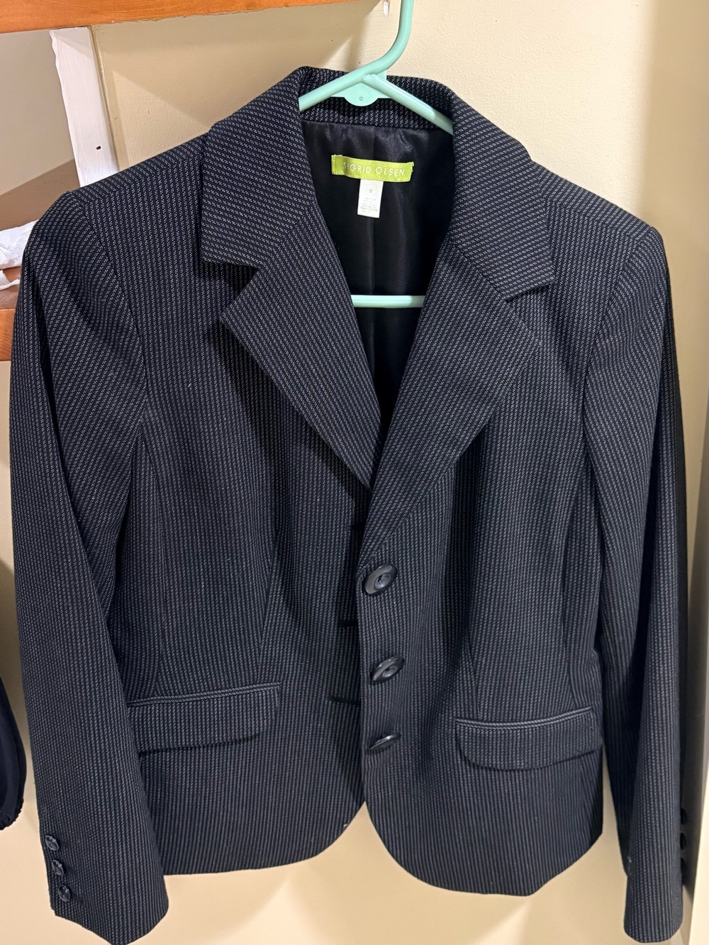 Sigrid Olsen black/white pin striped notch collared blazer - size 6